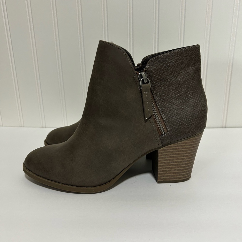 Fall ankle booties
